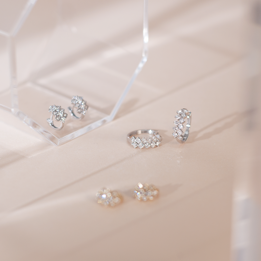 Pattern diamond hoops